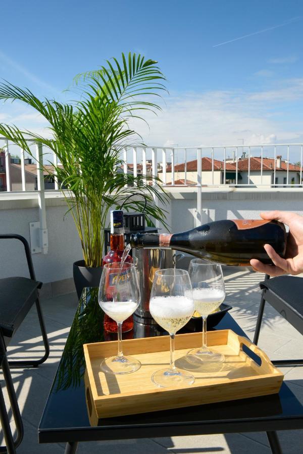 Residenza Emilia Apartment Padova Bagian luar foto