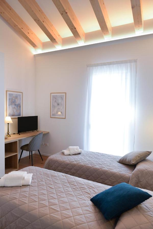 Residenza Emilia Apartment Padova Bagian luar foto